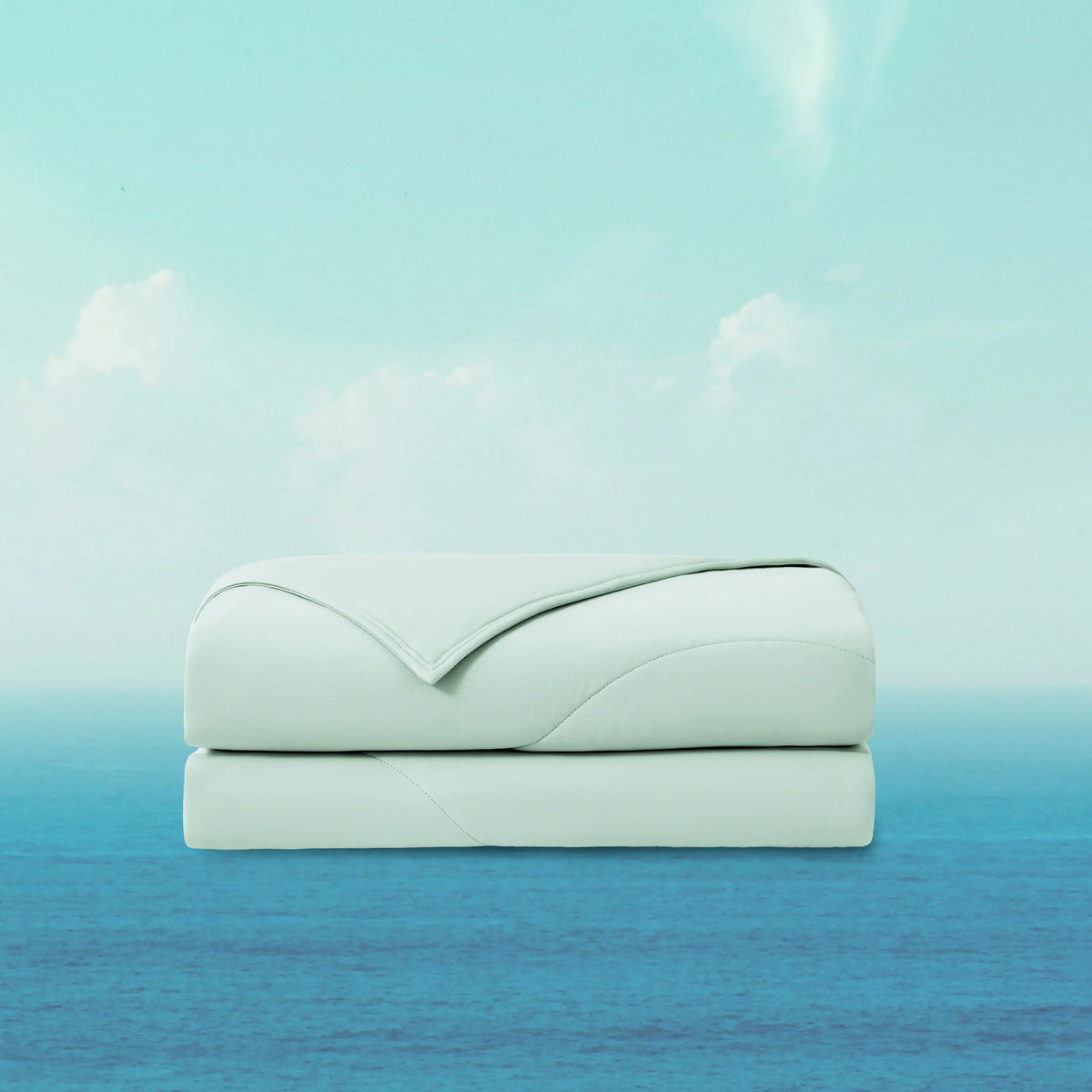 Breescape® Cooling Comforter Blanket